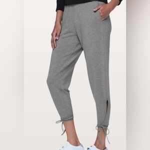 Lululemon Spirited Sissone Pant in CMGR color